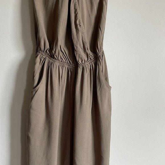 NWT Lulu's Learning to Fly Halter Jumpsuit Size Small - Picture 9 of 16
